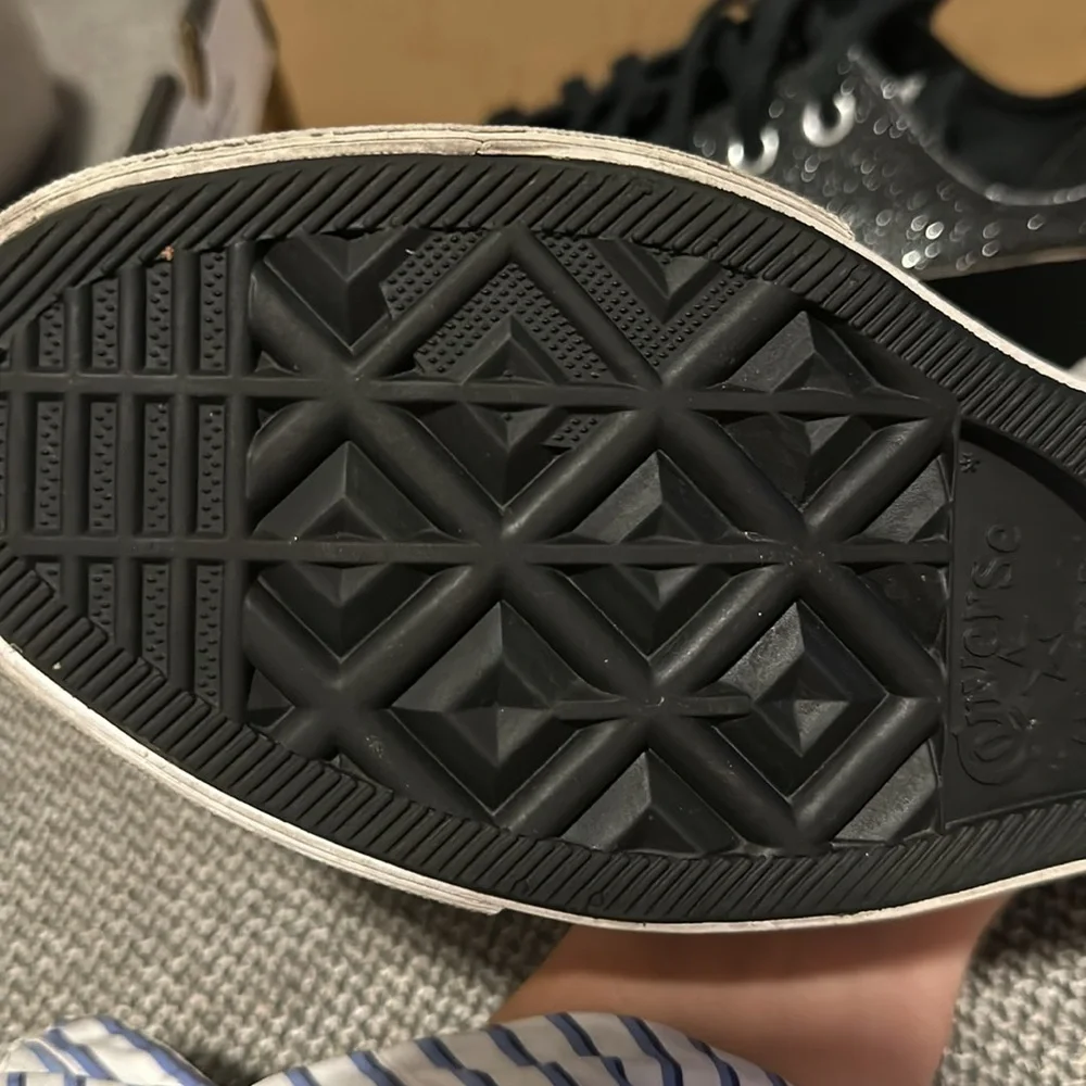 Converse - Picture 4 of 5